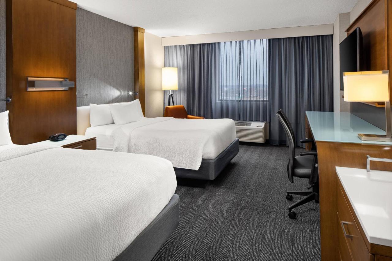 Courtyard By Marriott Minneapolis Downtown Εξωτερικό φωτογραφία