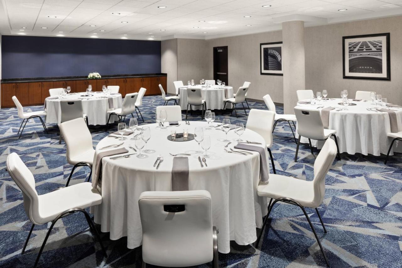 Courtyard By Marriott Minneapolis Downtown Εξωτερικό φωτογραφία