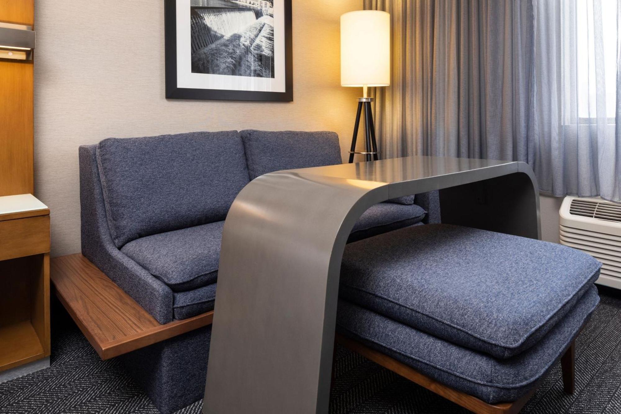 Courtyard By Marriott Minneapolis Downtown Εξωτερικό φωτογραφία