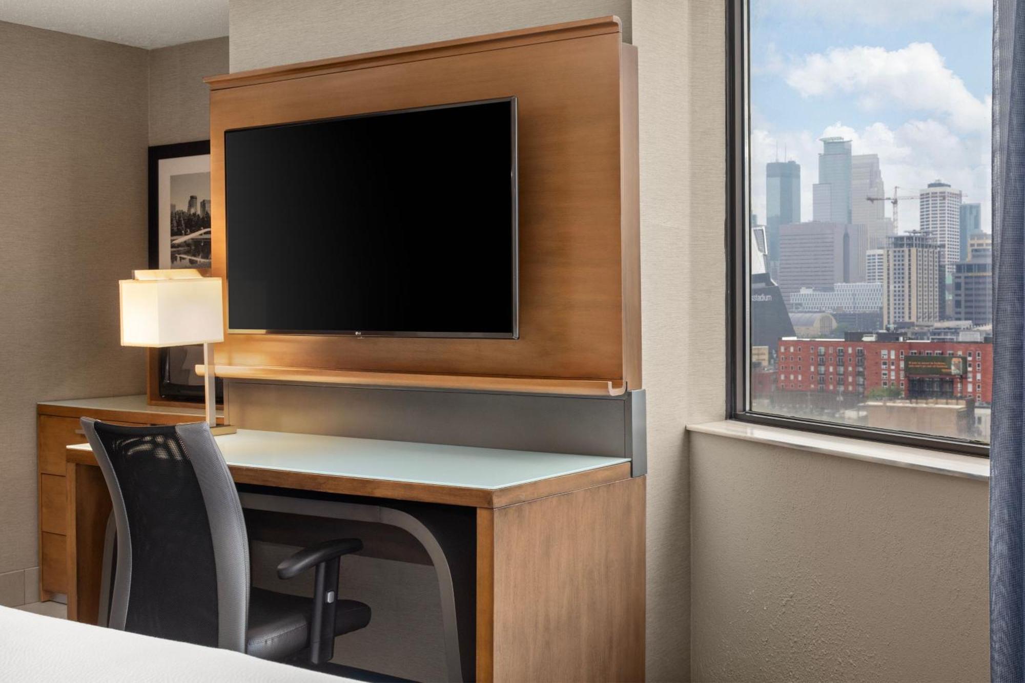 Courtyard By Marriott Minneapolis Downtown Εξωτερικό φωτογραφία