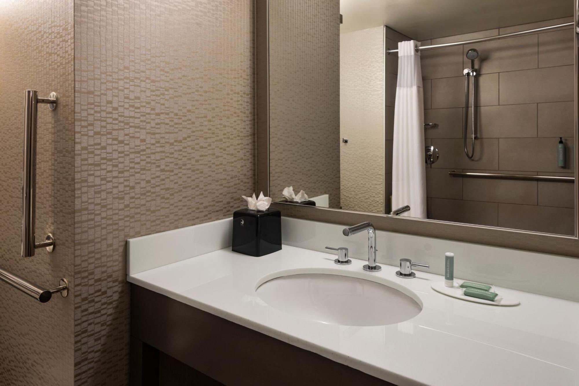 Courtyard By Marriott Minneapolis Downtown Εξωτερικό φωτογραφία