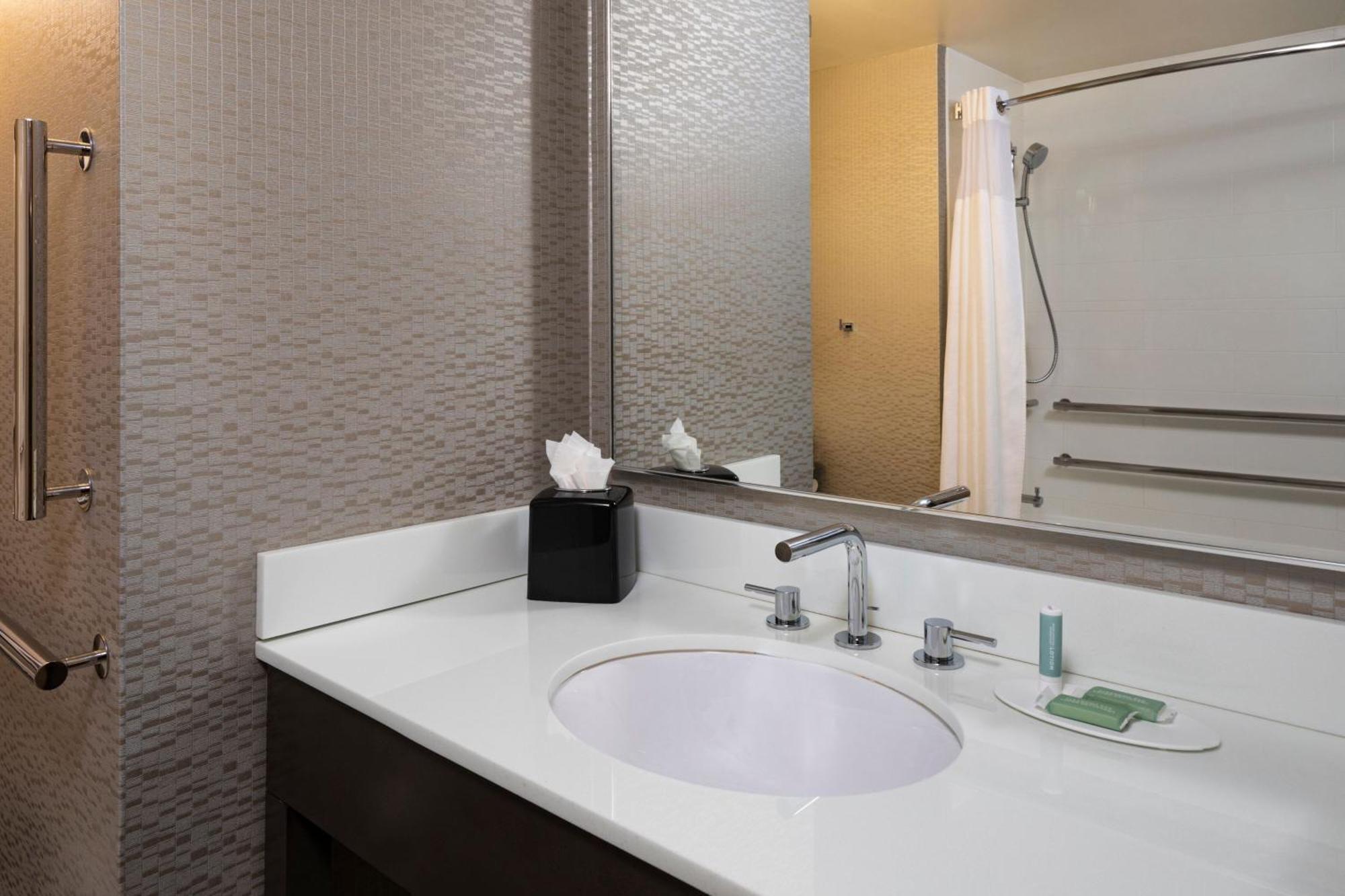 Courtyard By Marriott Minneapolis Downtown Εξωτερικό φωτογραφία