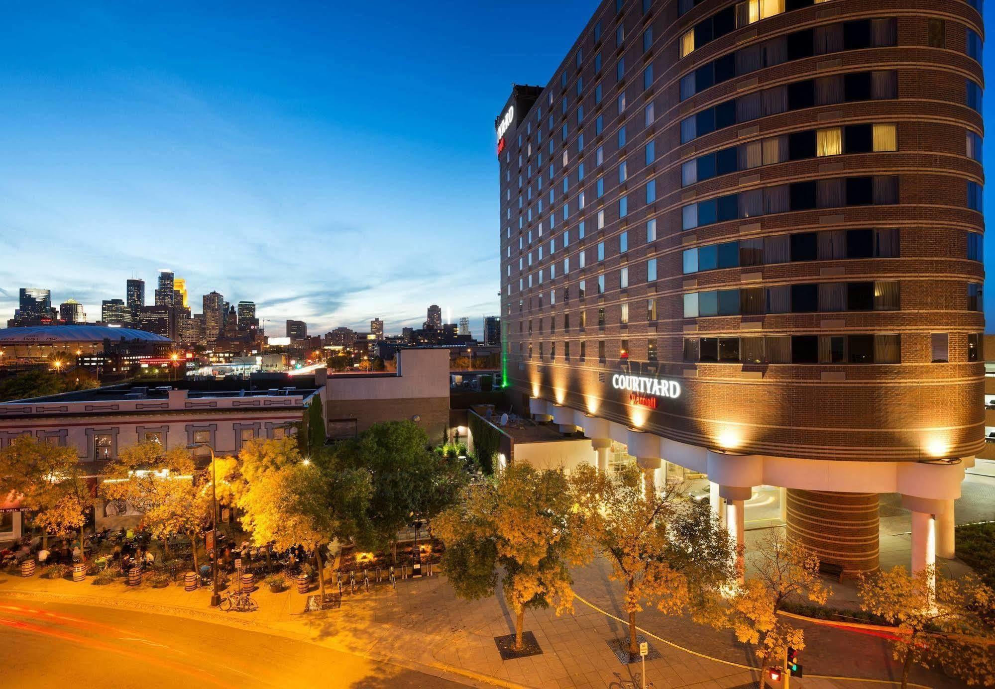 Courtyard By Marriott Minneapolis Downtown Εξωτερικό φωτογραφία
